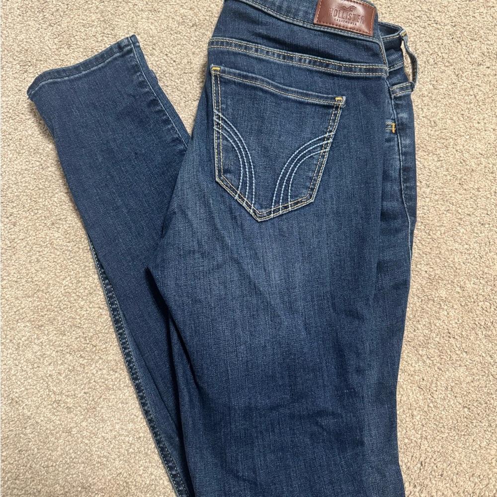 Hollister Skinny Jeans 5R LIKE NEW